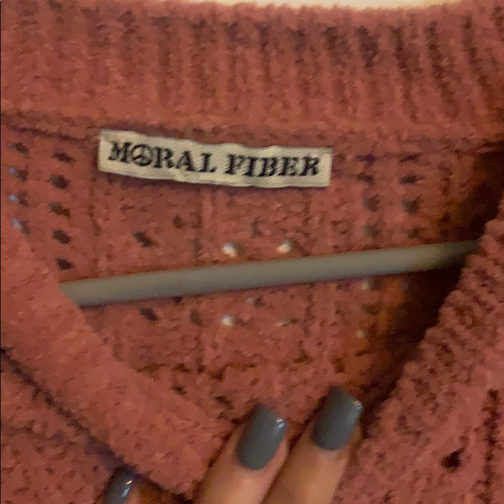 sweater - Picture 2 of 2